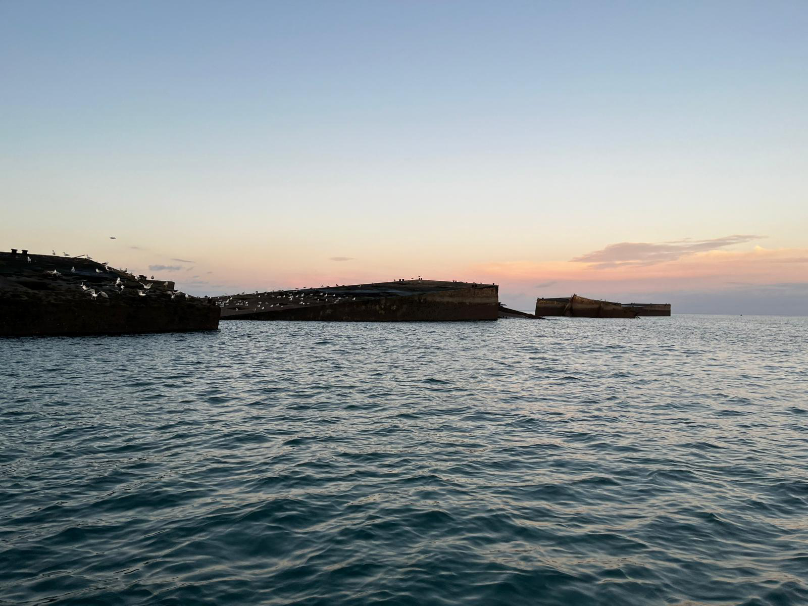 « Port artificiel Arromanches » Port en Bessin-Huppain ↔ Arromanches-les-Bains - Image 2
